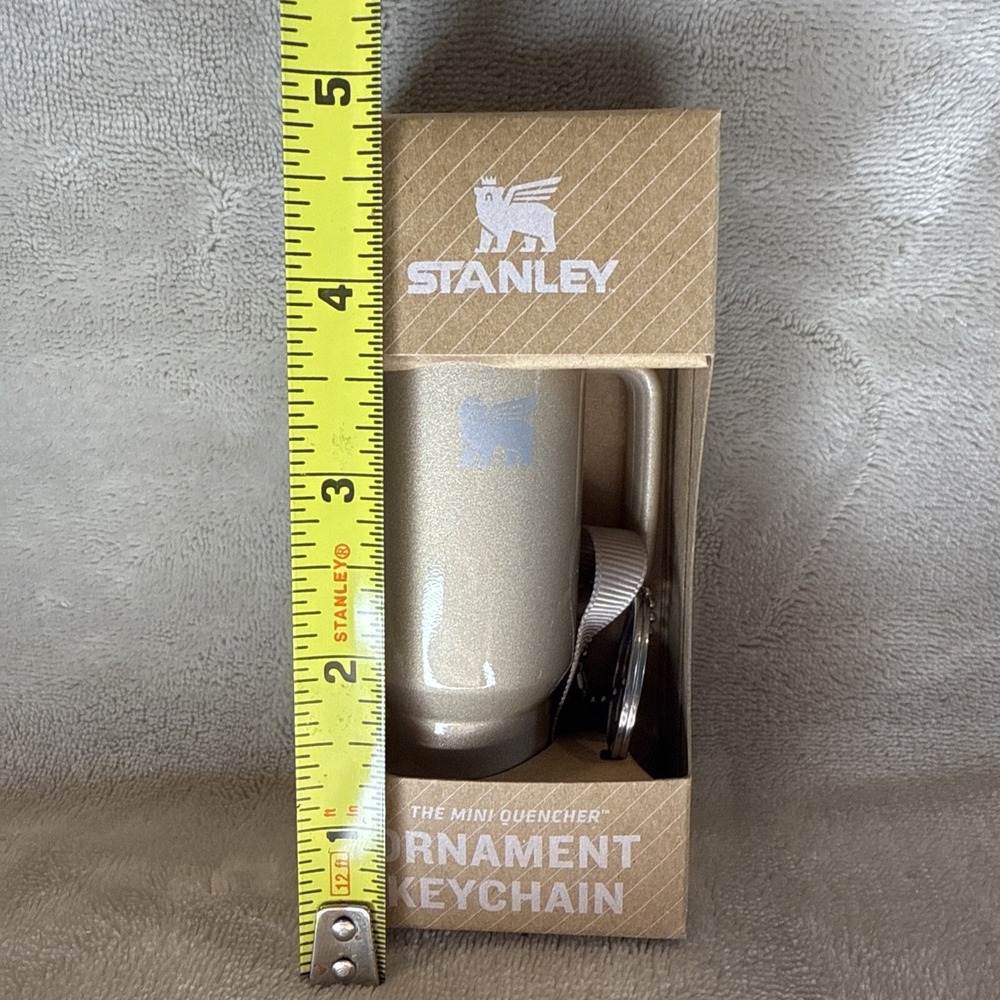 Stanley Mini Quencher Ornament Keychain - Honey Talks - Picture 5 of 5